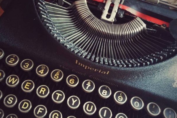 Right to know, typewritter, publish, announcement