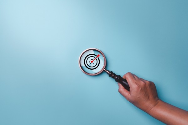 Marketing, advertising, real-time bidding, target, arrow, ad tech